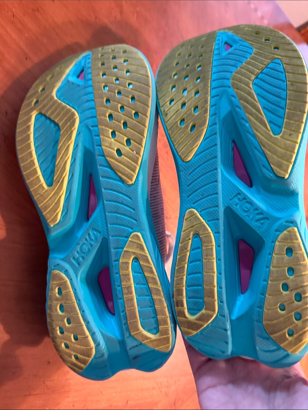 HOKA Mach X 2 running shoes in the Frost/Electric Aqua colorway - Picture 5 of 6